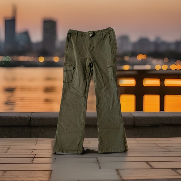 Well Worn Other - Well Worn Women's Olive Green High Rise Tencel‎ Blend Cargo Pant,  Size 14/34
